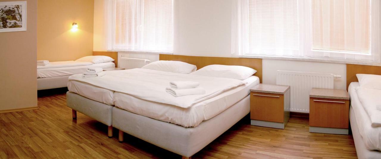 Sedlecky Dvur Hotell Sedlec  Exteriör bild