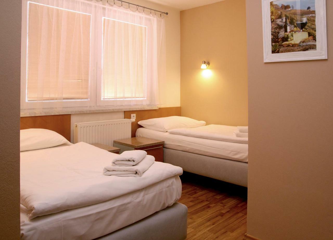 Sedlecky Dvur Hotell Sedlec  Exteriör bild